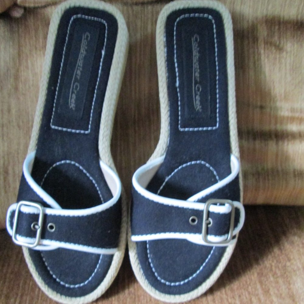 COLDWATER CREEK® Black/White Trim Canvas Buckle Slide Wedge Sandals size 6 *NEW*